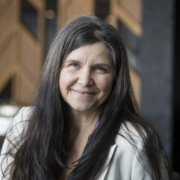 Véronique Côté Véronique Côté Futur Femme entrepreneure membre du groupe de réseautage Espace Étincelles